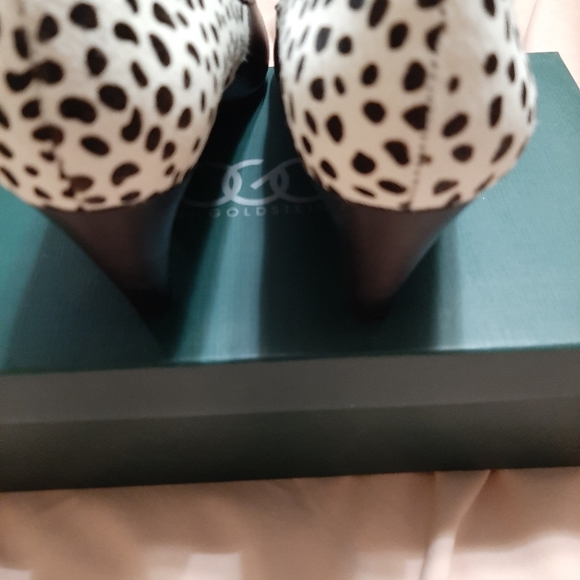 NWOT B & W Leather Pumps size 7 - Picture 12 of 12